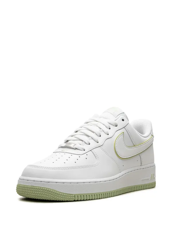 Nike Baskets Air Force 1 07 Blanc FARFETCH FR