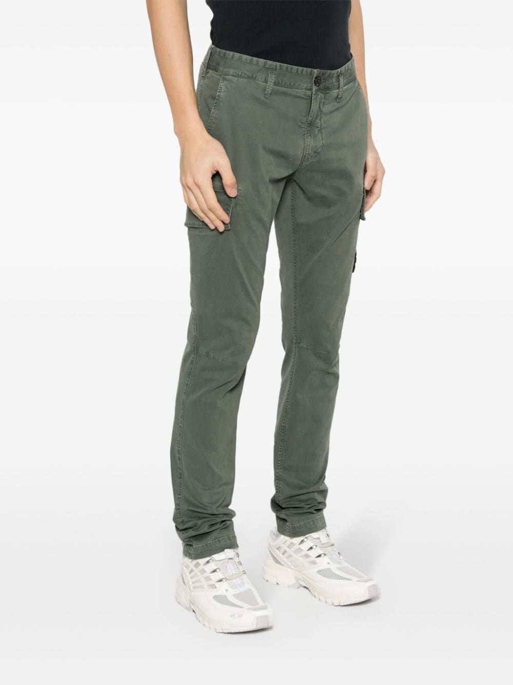 Shop Stone Island 30410 Tapered Cargo Trousers In Green