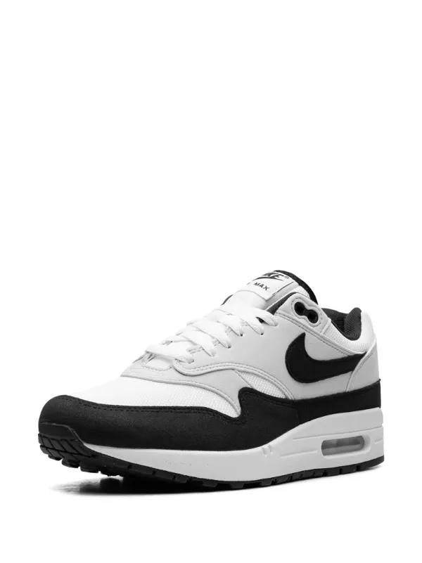 Nike air max black 1 online