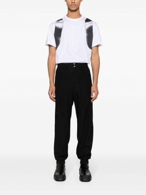 elasticated-waist tapered trousers