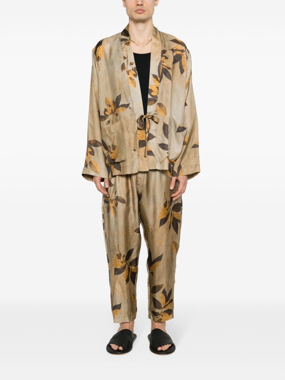 Shop Uma Wang Branches-printed Tapered Trousers In Neutrals