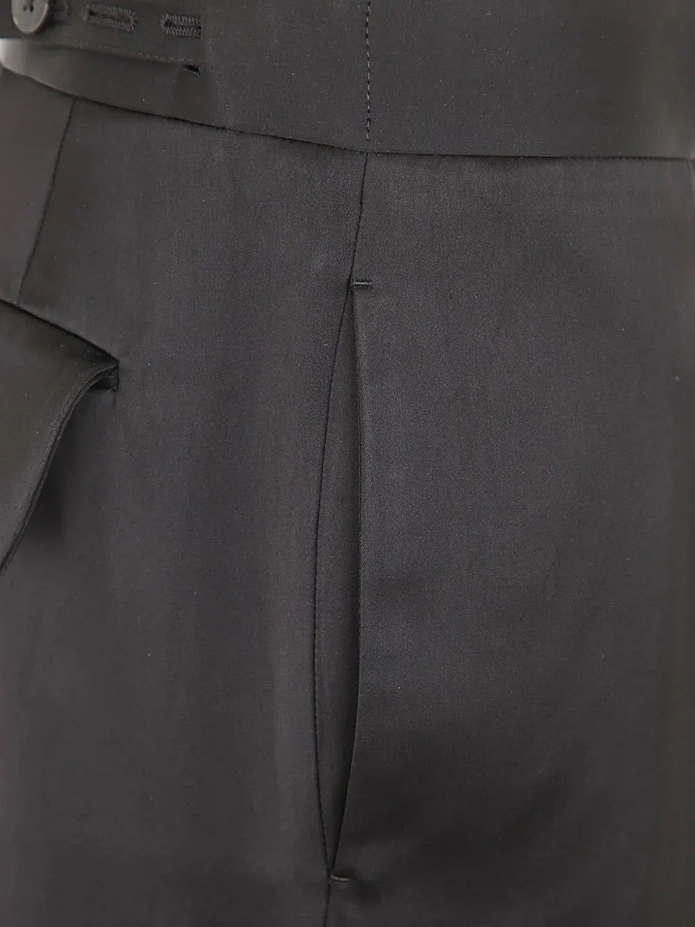 Sapio Pocket-detail Tailored Trousers In Black