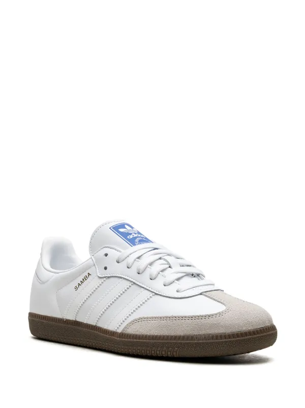 White on sale gum sneakers