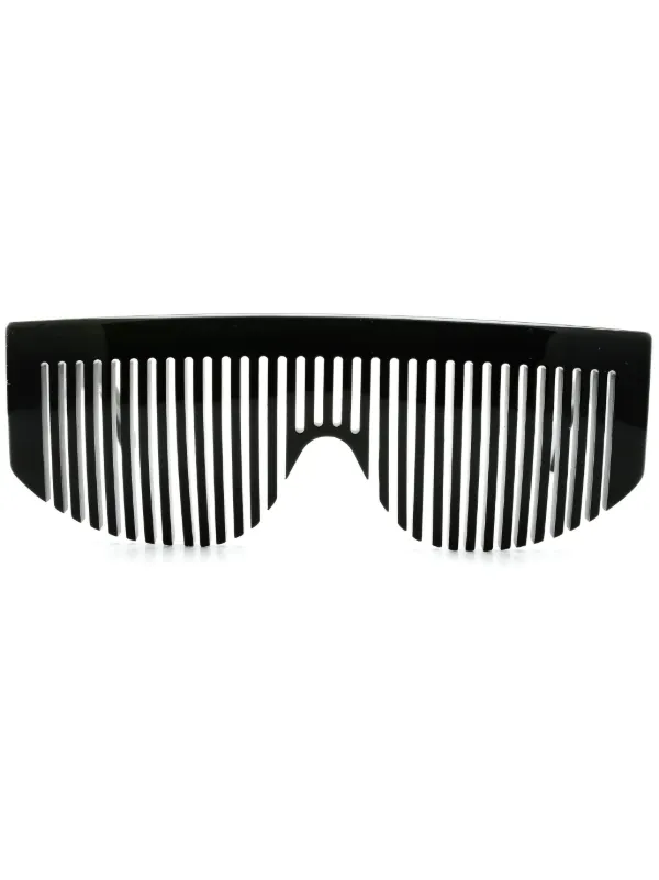 CHANEL Pre Owned 1993 comb detail Sunglasses Black FARFETCH