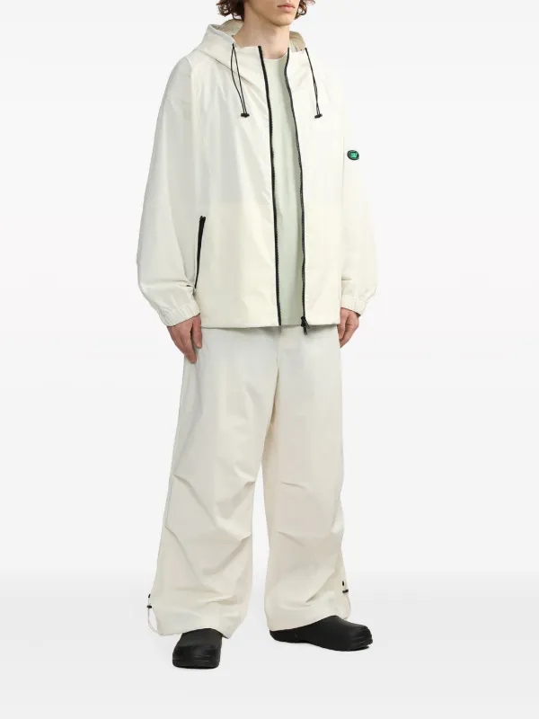 FIVE CM ドローストリング カーゴパンツ | ホワイト | FARFETCH JP