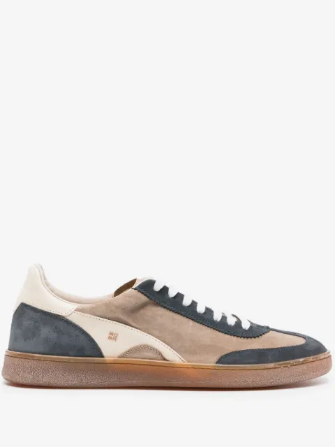 Moma tenis con paneles de gamuza