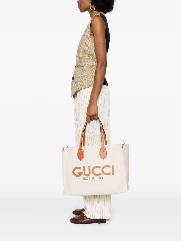 Gucci logo print Tote Bag Neutrals FARFETCH AE