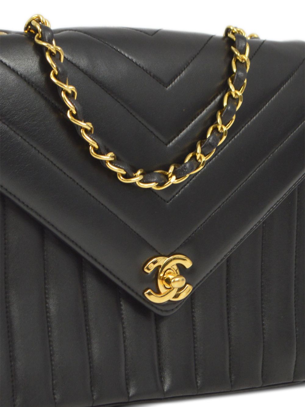 CHANEL 1992 chevron-quilted shoulder bag Women