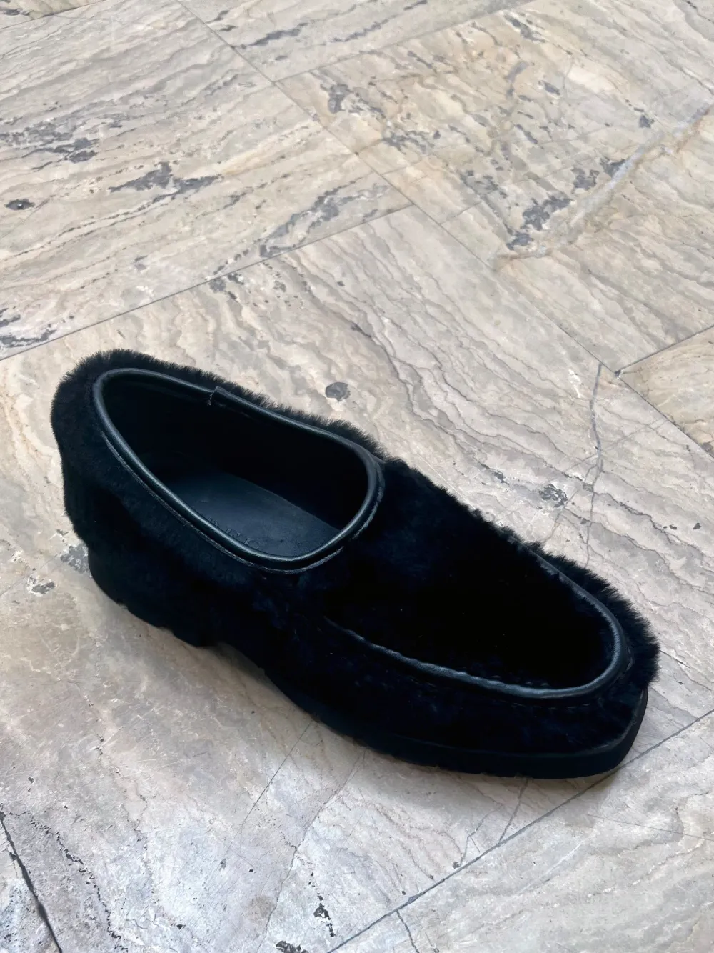 Hereu Shearling Loafers In Black