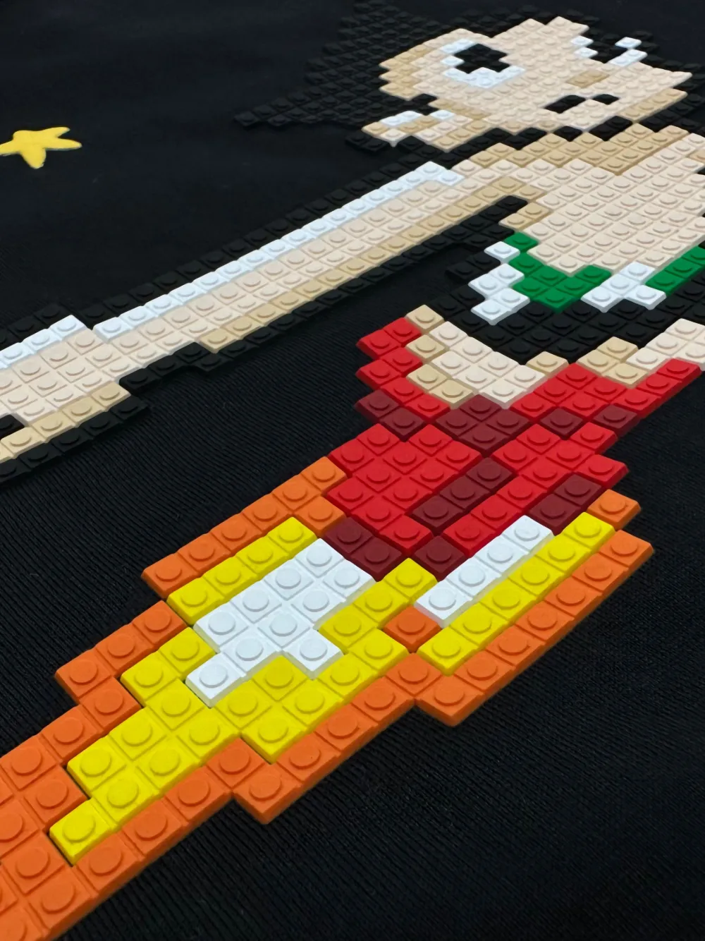 Mostly Heard Rarely Seen 8-Bit Astro in Outerspace hoodie Zwart