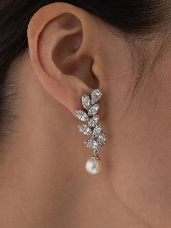 JENNIFER BEHR クリスタルパールピアス