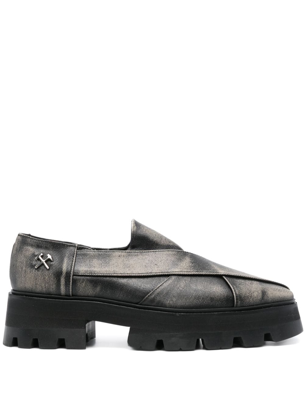 Shop Gmbh Chunky Chapal Loafers In Schwarz