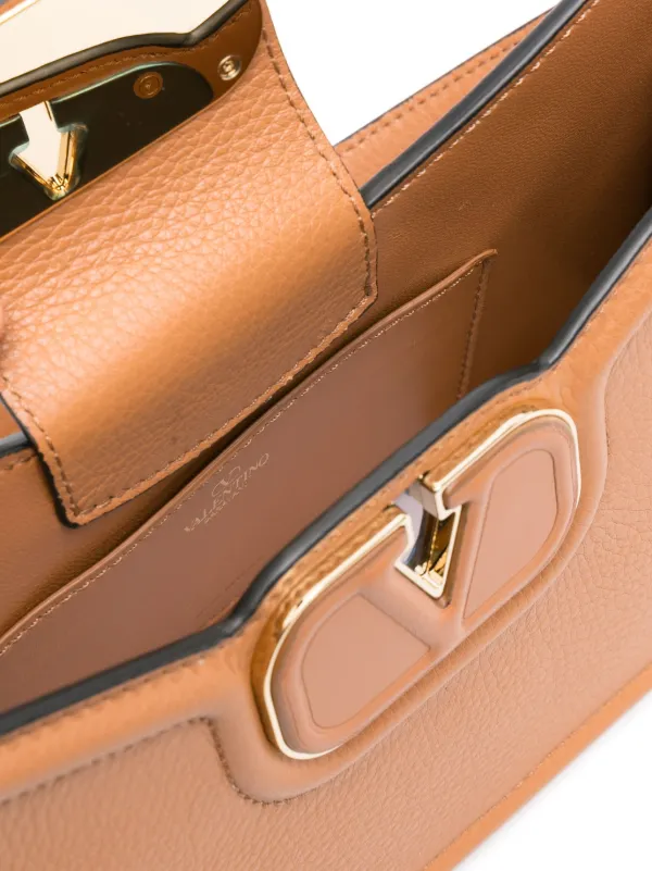 Valentino Garavani Vロゴ シグネチャー ショルダーバッグ