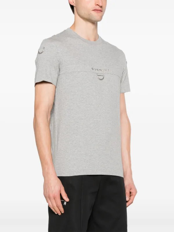GIVENCHY 周りと差がつくお洒落な一着に☆Dリング Tシャツ Givenchy D-ring Cotton T-shirt | Grey | FARFETCH