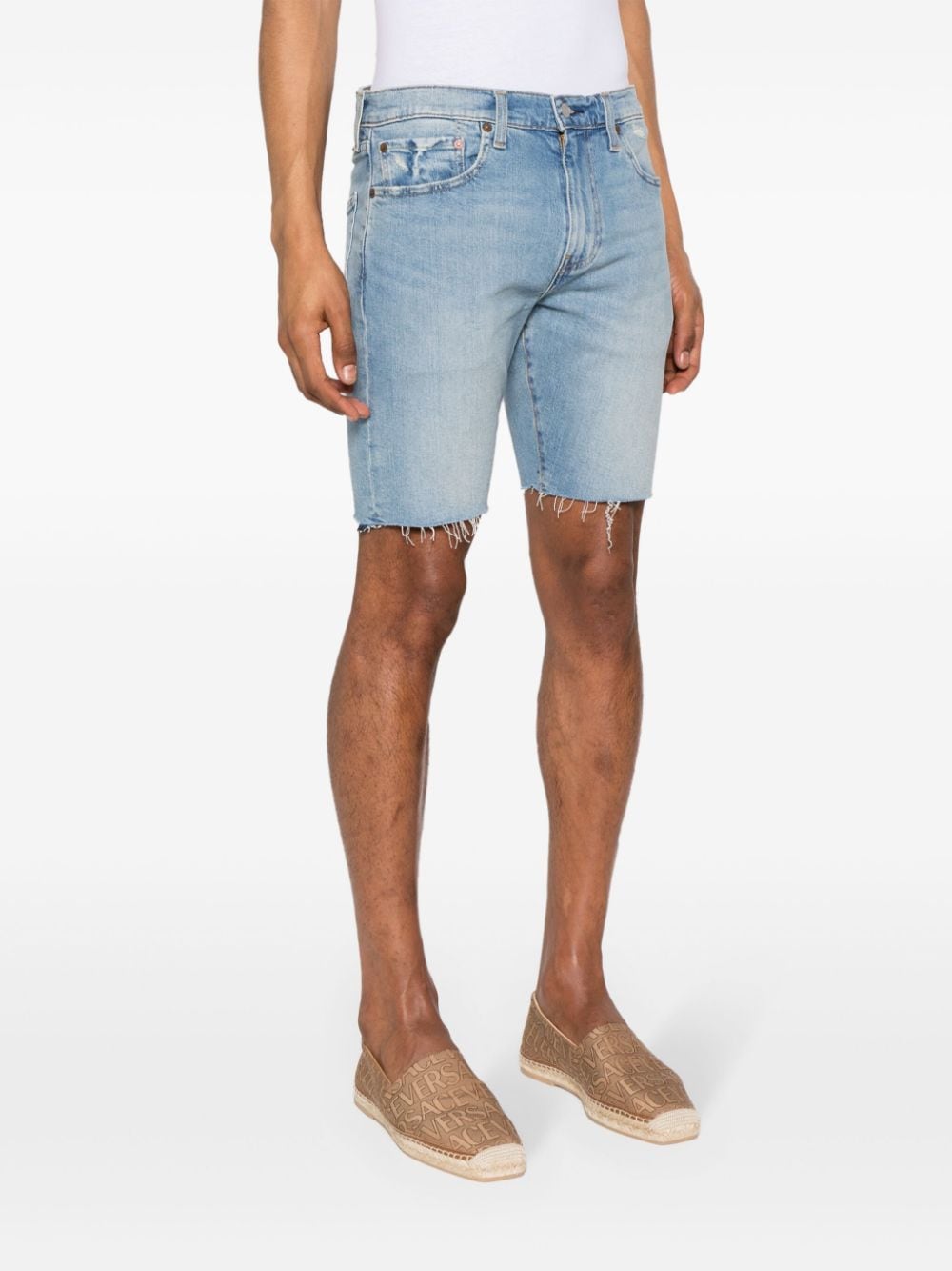 Shop Levi's Mid-rise Denim Shorts In 蓝色