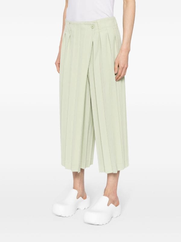 Homme Plissé Issey Miyake Edge Ensemble Pleated Cropped Trousers 
