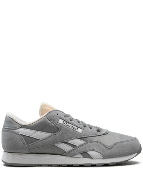 Reebok tenis Classic Grey de REEBOK x JJJJound