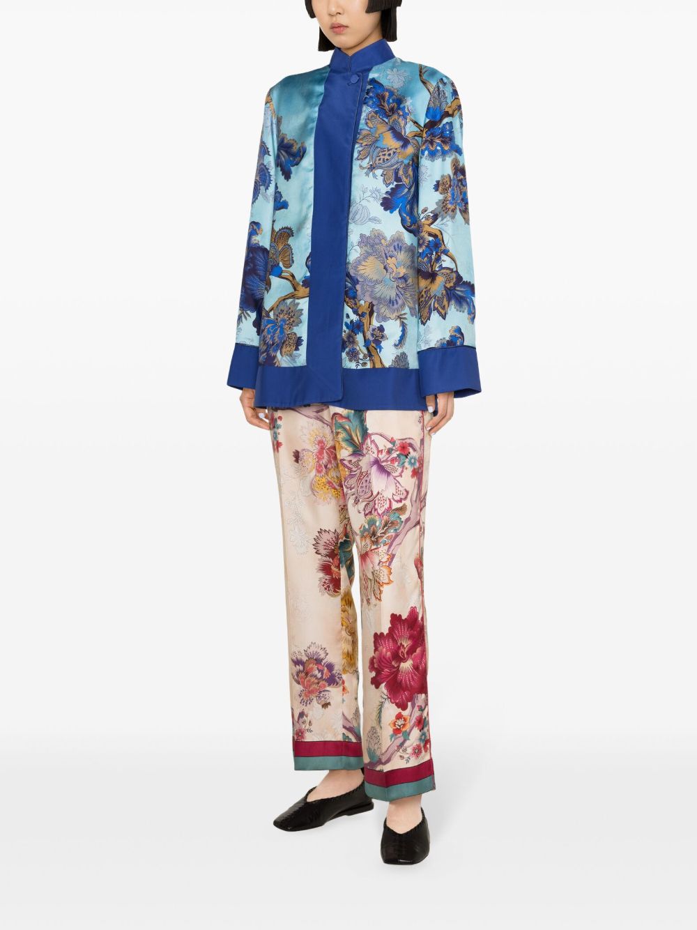 Shop F.r.s For Restless Sleepers Agrio Floral-print Silk Jacket In Blau