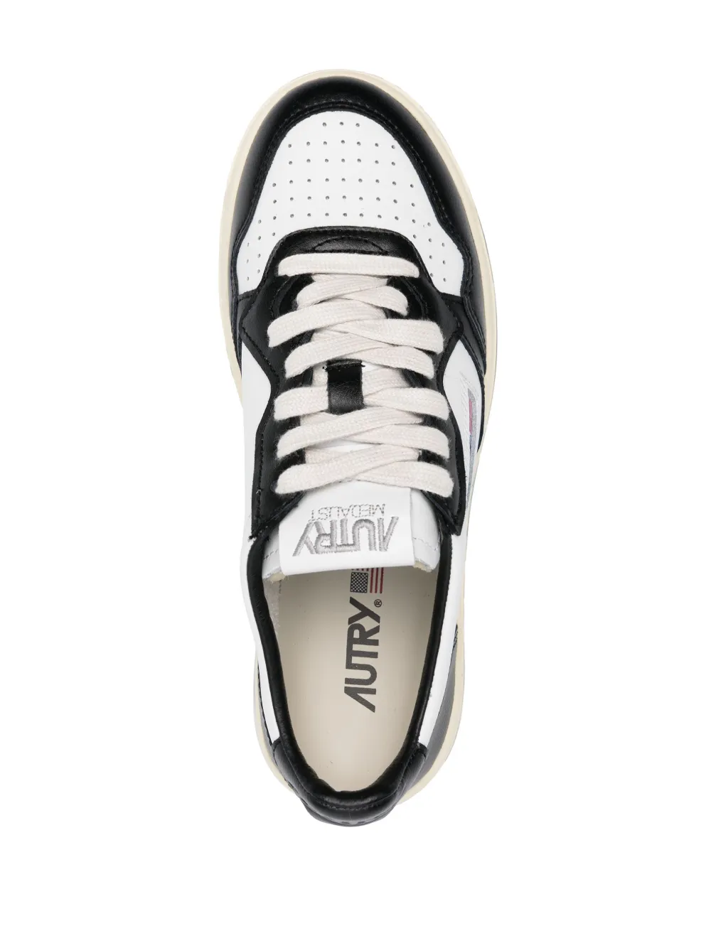 Autry Medalist Low Leather Sneakers In White