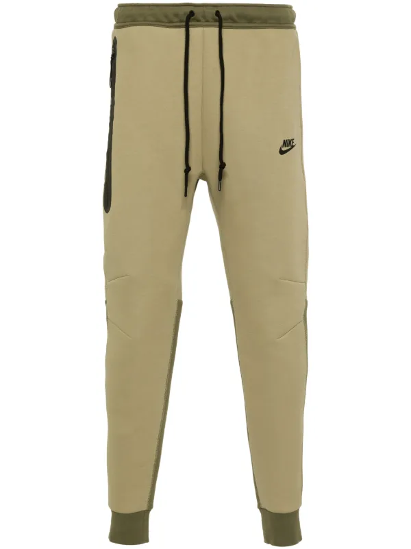 Nike tech 2024 tapered pants