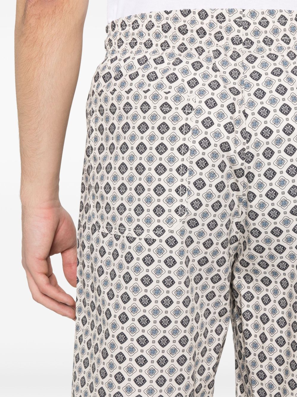 A.P.C. Viincento shorts met geometrische patroon Beige