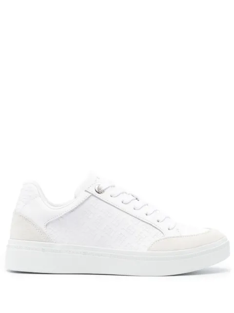 Tommy Hilfiger tenis con logo en relieve