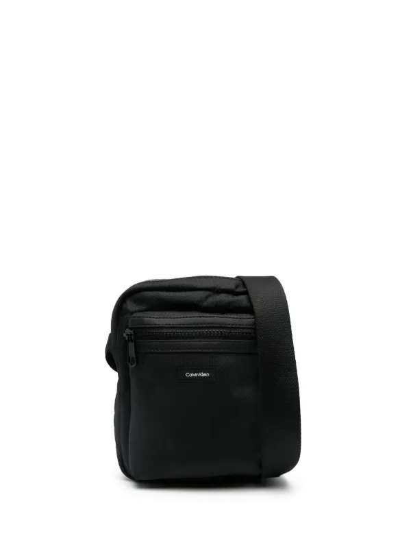 Calvin Klein メッセンジャーバッグ | ブラック | FARFETCH JP
