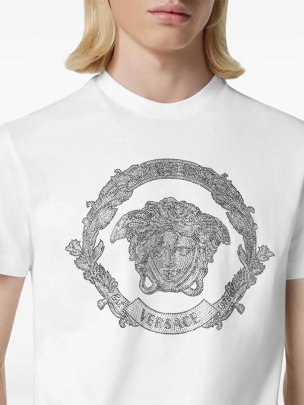 Shop Versace Medusa Head Cotton T-shirt In Weiss