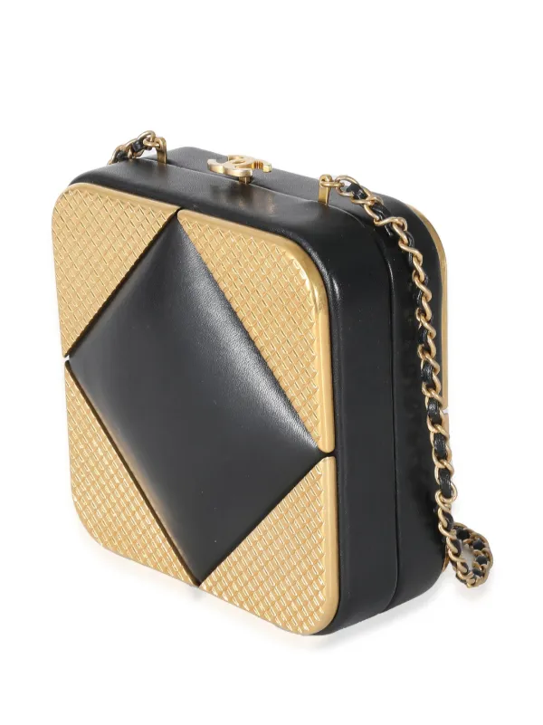 CHANEL Pre-Owned 2021-2022 メタルパネル クラッチバッグ | ブラック  