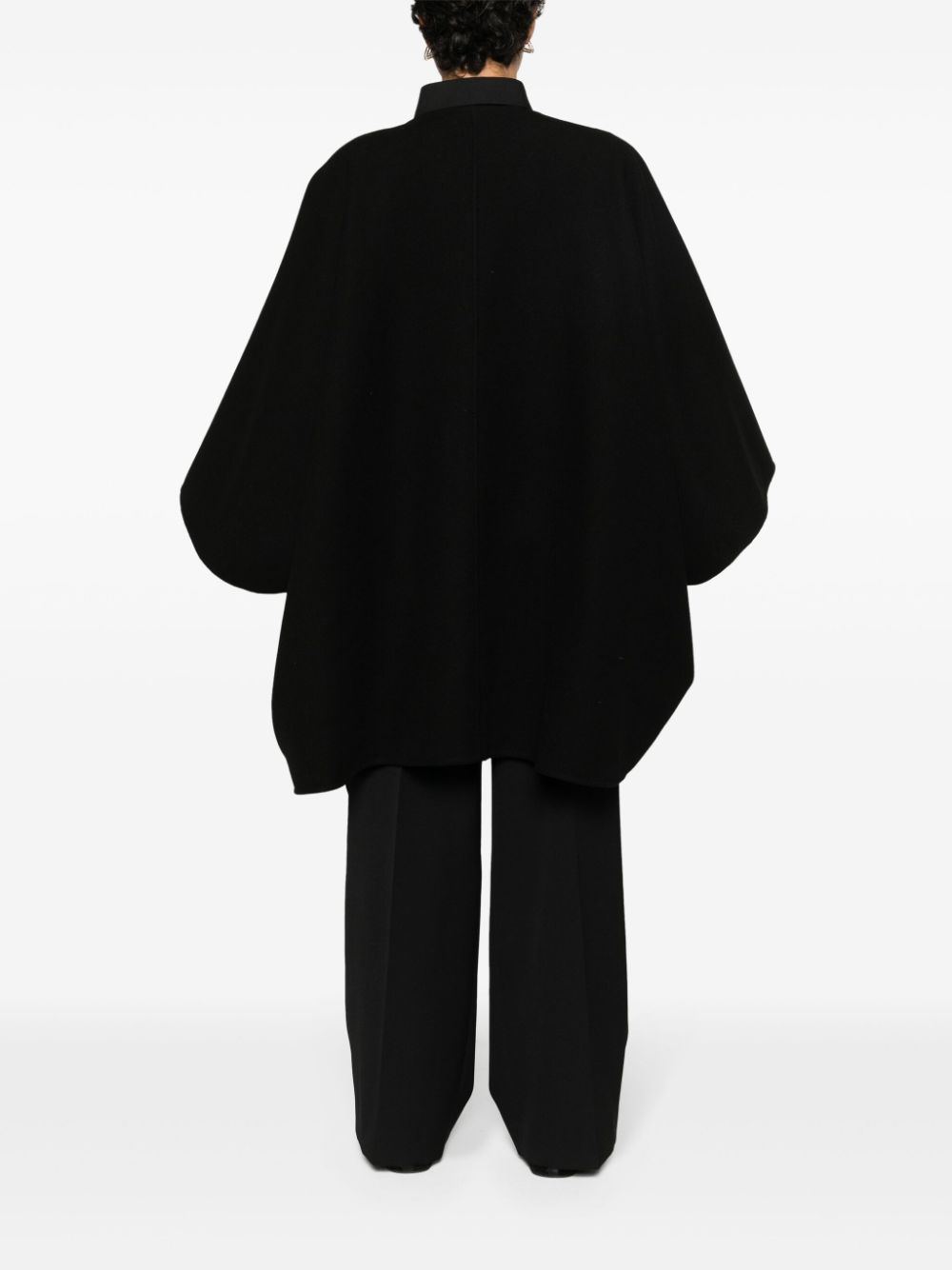 Shop The Row Gilan Cashmere Poncho In Black