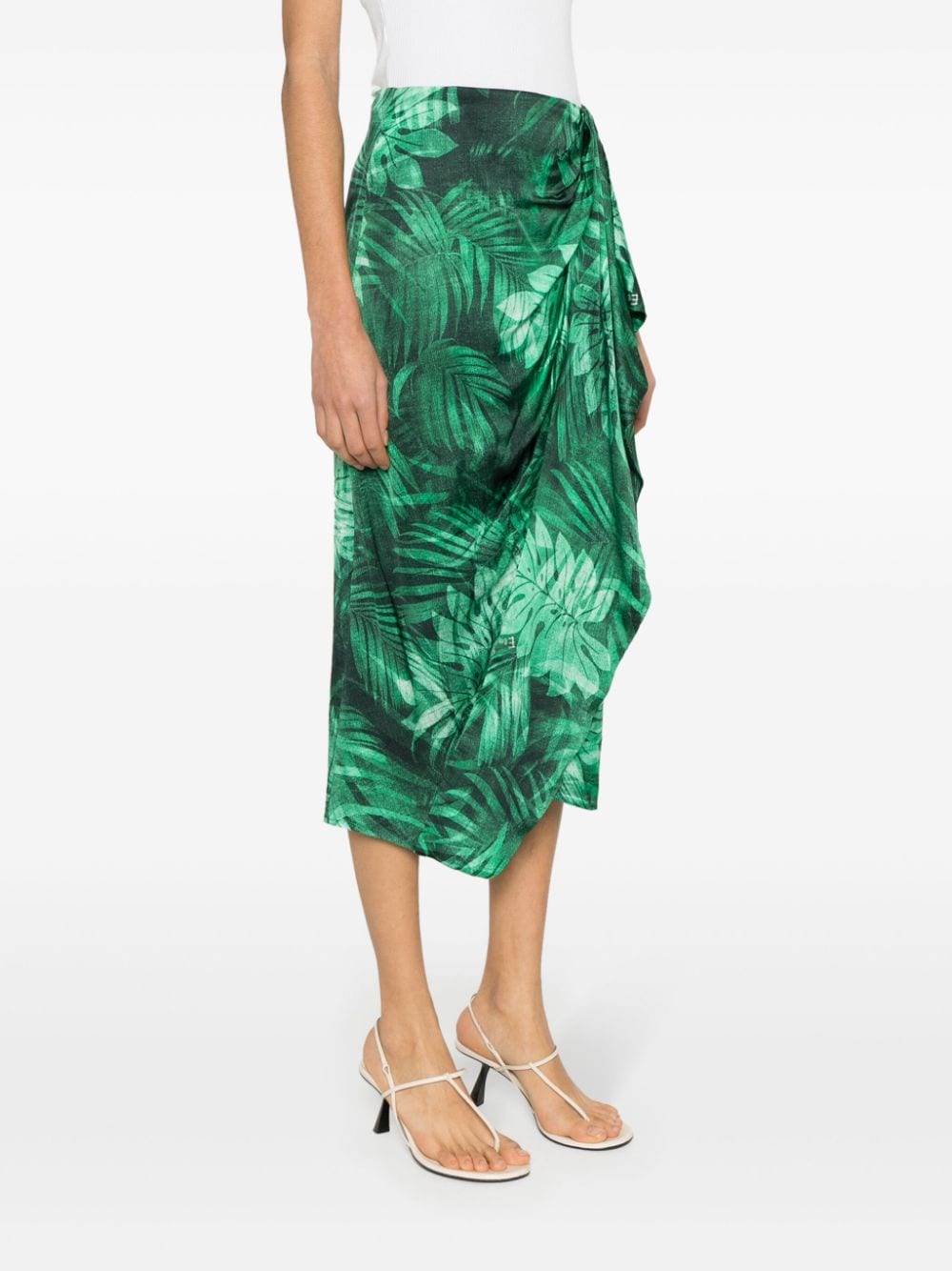 Shop Ermanno Firenze Draped Leaf-print Skirt In Green