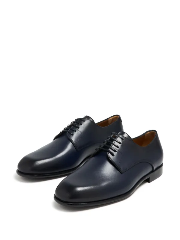 直営店☆Ferragamo☆ エンボスロゴ レザー ダービーシューズ Ferragamo レザー ダービーシューズ | ブルー | FARFETCH JP