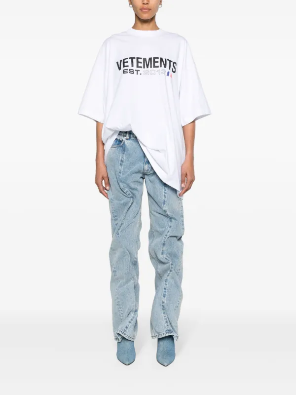 ★関税込★VETEMENTS★グラフィックプリント コットンTシャツ★ VETEMENTS logo-print Cotton T-shirt | White | FARFETCH