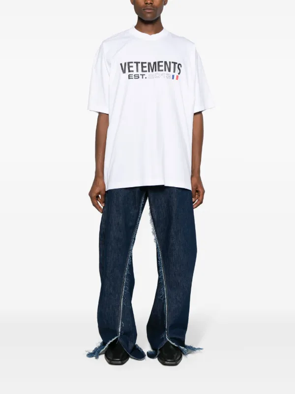 Tシャツ・カットソー VETEMENTS Men T Shirts UA66LS630WWHITE White VETEMENTS Y2K-print Cotton T-shirt | White | FARFETCH