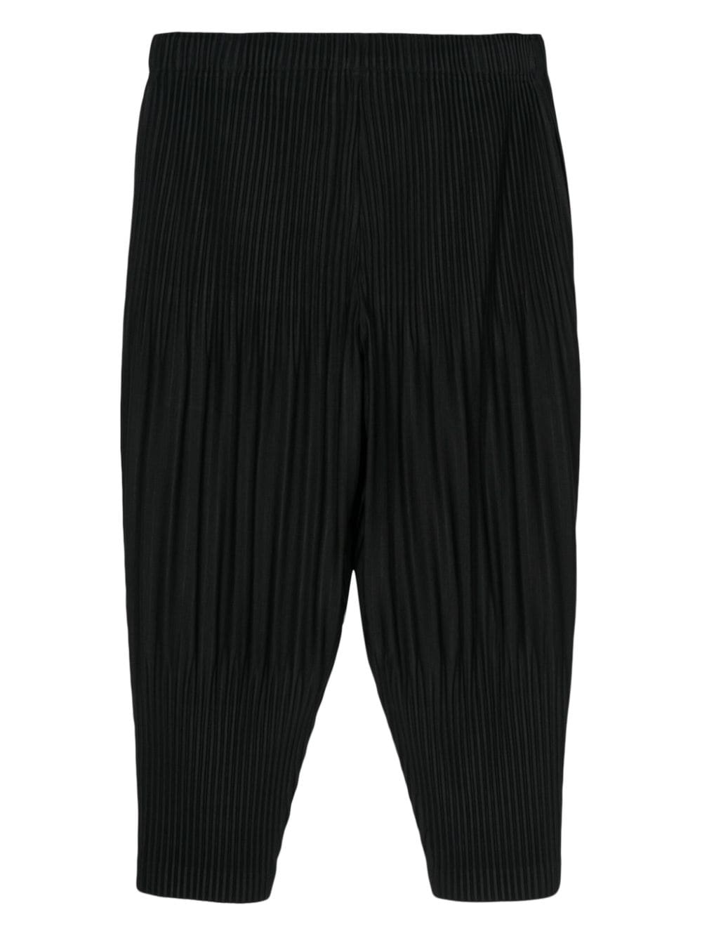 Shop Issey Miyake Pleat-detail Shorts In 黑色
