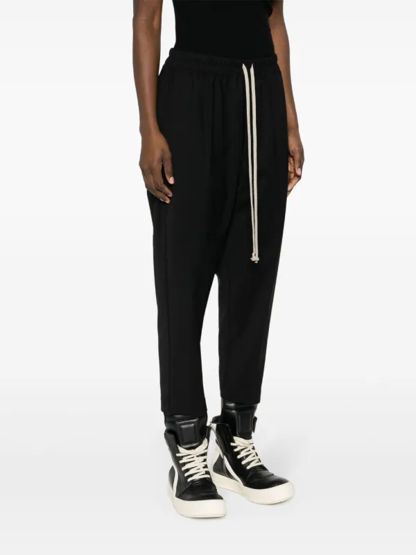 ゼニス新作モデル Rick Owens クロップドパンツ | ブラック | FARFETCH JP パンツ