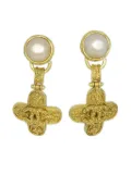 CHANEL Pre-Owned 1994 CC faux-pearl clip-on earrings - Gold