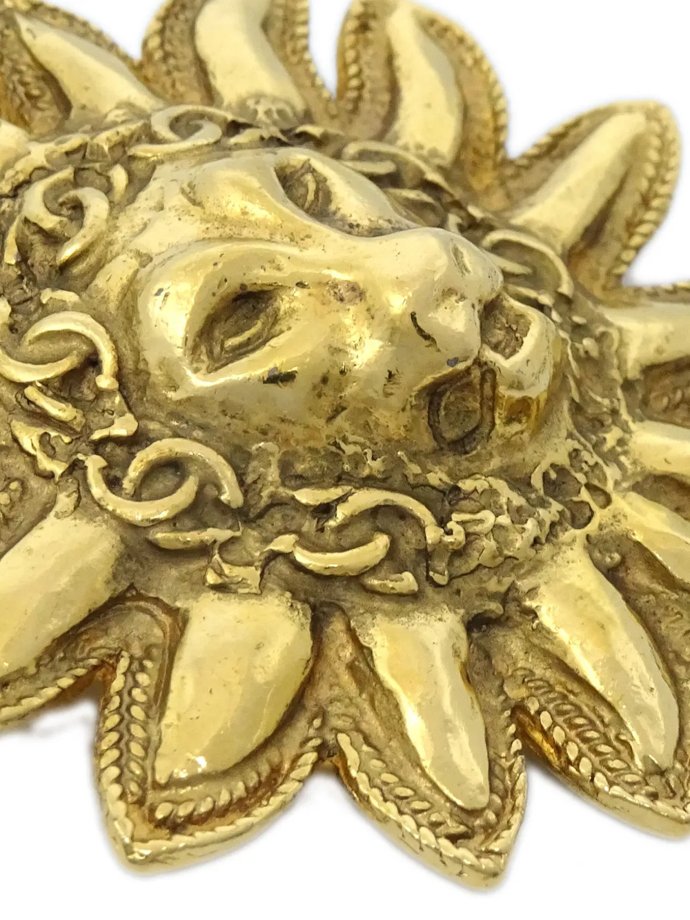 Pre-owned Chanel 1990-2000s Cc Lion Brooch In Gold