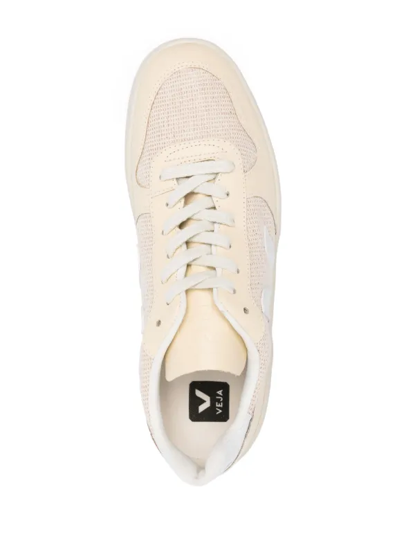 VEJA V-90 low-top Sneakers | Yellow | FARFETCH PL