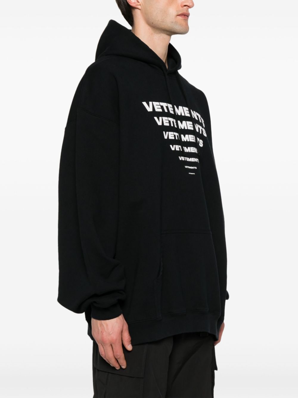 Shop Vetements Logo-print Hoodie In 黑色