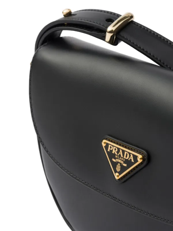 Prada プラダ　Prada Antic Buckles　ショルダーバック Prada アーケ レザーショルダーバッグ | ブラック | FARFETCH JP