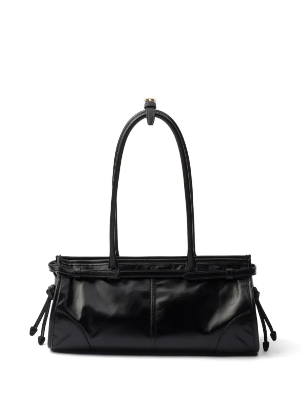 Prada Bonnie レザー ハンドバッグ M | ブラック | FARFETCH JP