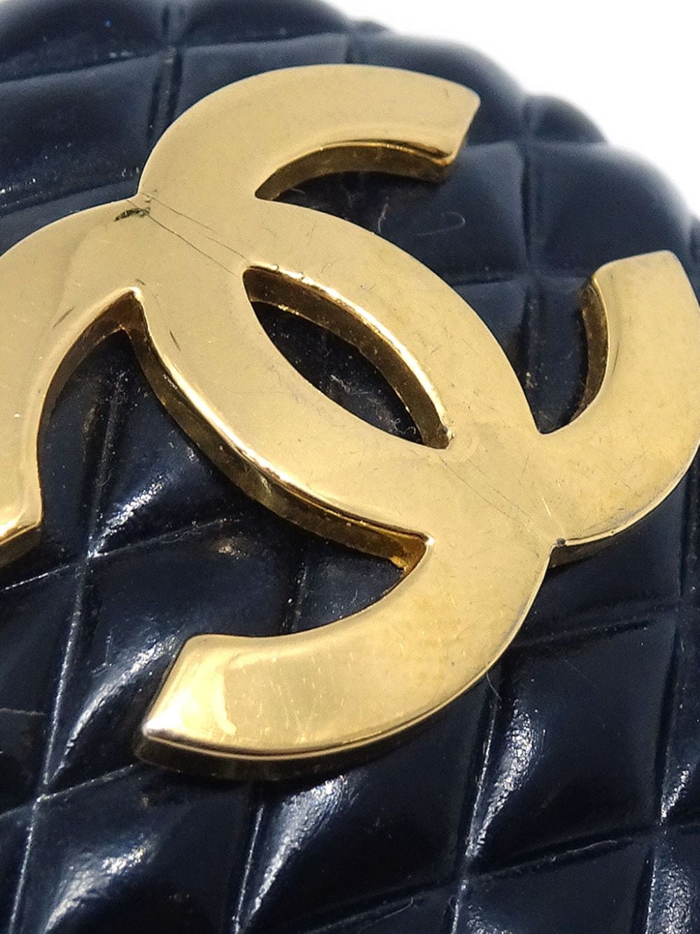 Pre-owned Chanel Cc 绗缝夹扣式耳环（1990-2000年代典藏款） In Black