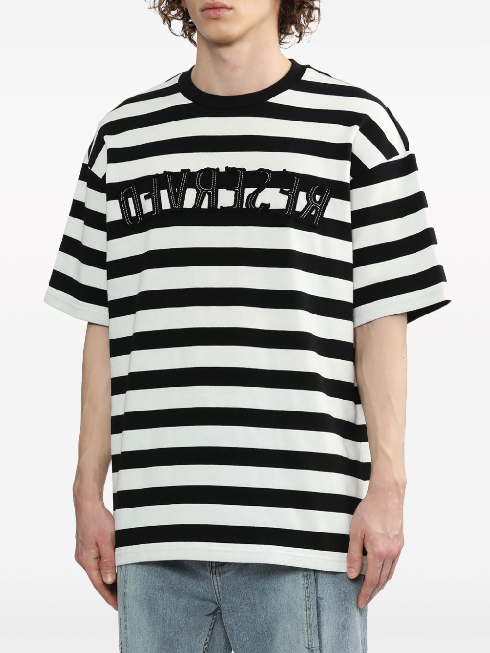 Shop Izzue Striped Reverse-appliqué T-shirt In Schwarz