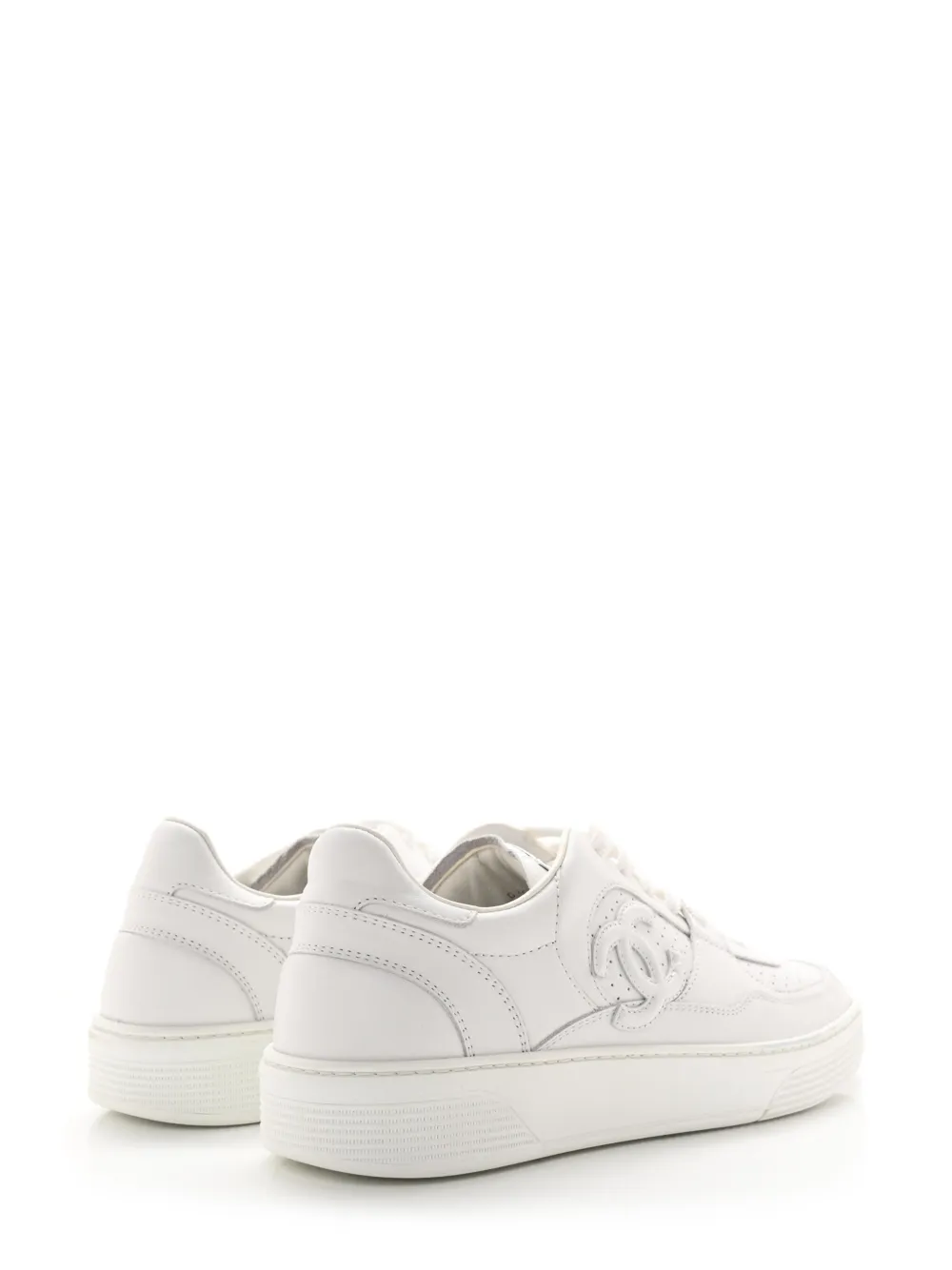 Pre-owned Chanel Cc Logo-appliqué Leather Sneakers In White