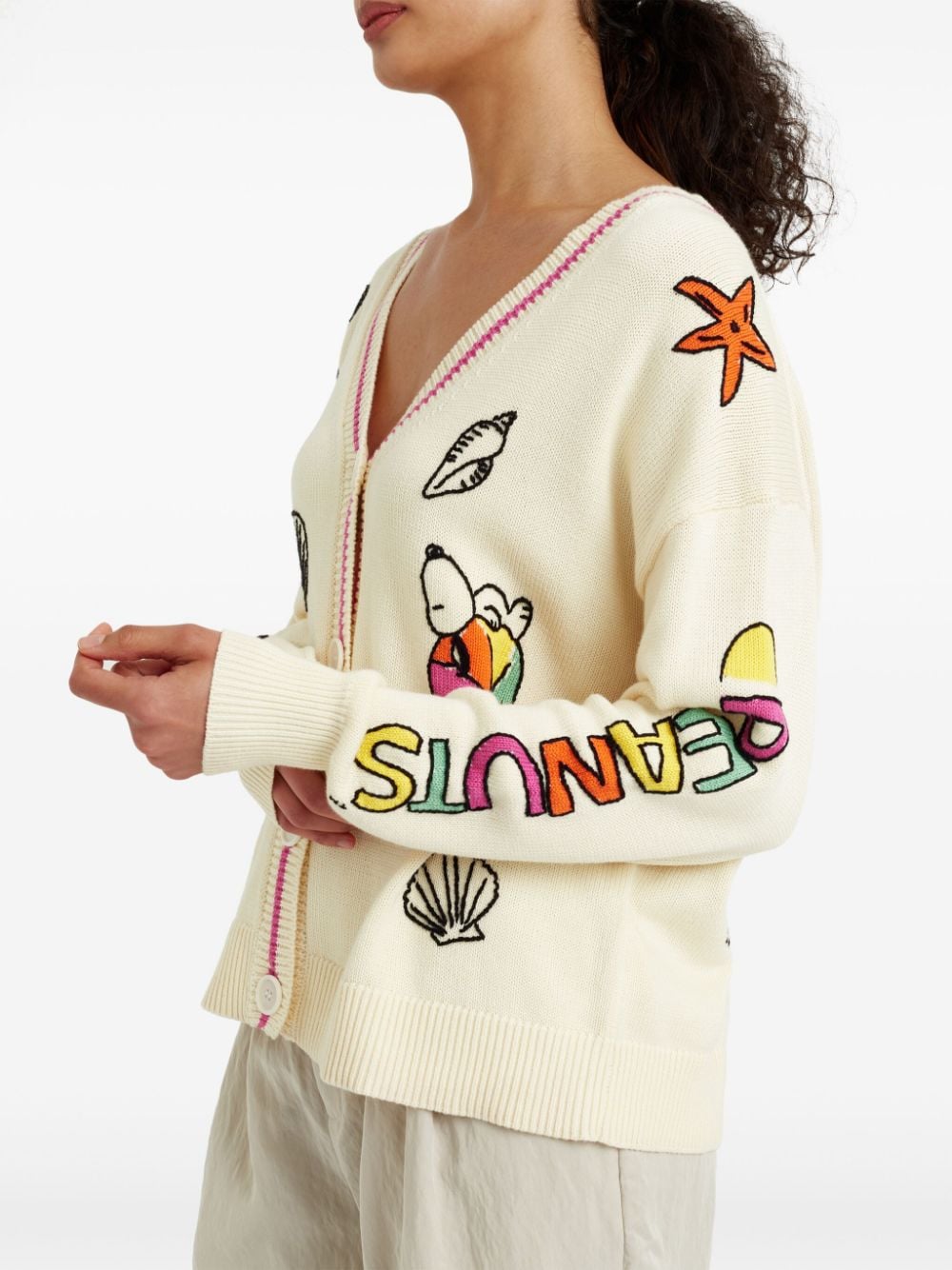 Shop Chinti & Parker Snoopy Summer Intarsia-knit Cardigan In Neutrals