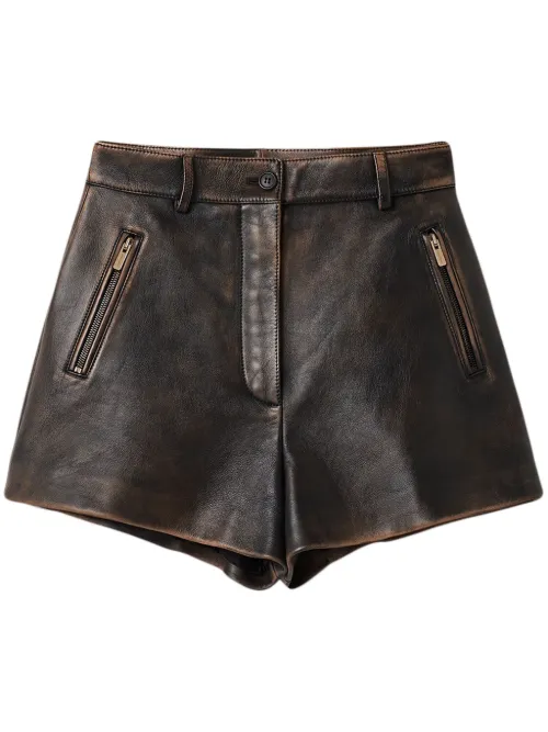 Short en cuir à effet usé - Miu Miu - Modalova