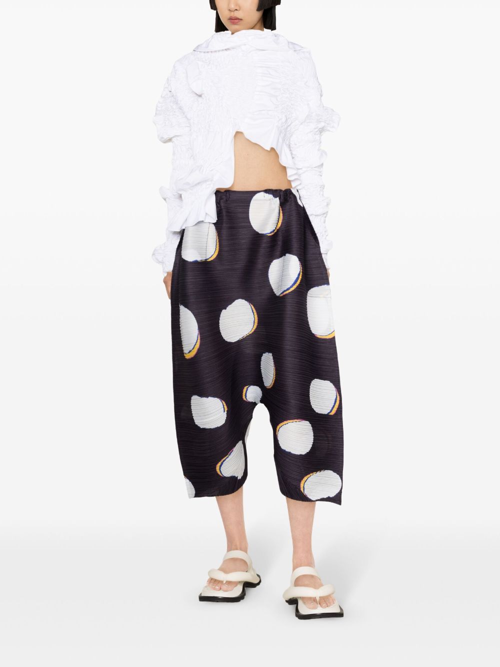 Shop Issey Miyake Bean Dots Drop-crotch Trousers In Purple