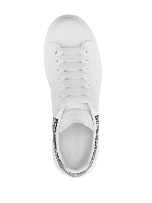 スニーカー Oversized Sneakers - Alexander McQueen - Leather - White/Pin Alexander McQueen Oversized Leather Sneakers | White | FARFETCH