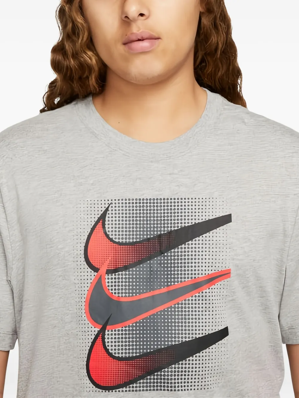 Nike Swoosh-logo short-sleeve T-shirt Grijs